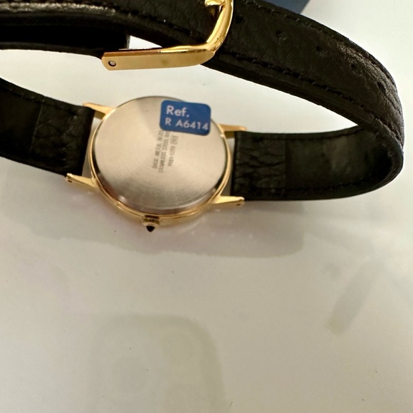 RARE Vintage Walt Disney World 20th Anniversary Watch with Original Band - Picture 5 of 5